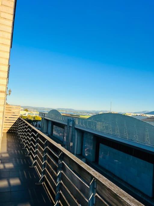 Luminoso Atico Con Terraza Apartment Santander Luaran gambar