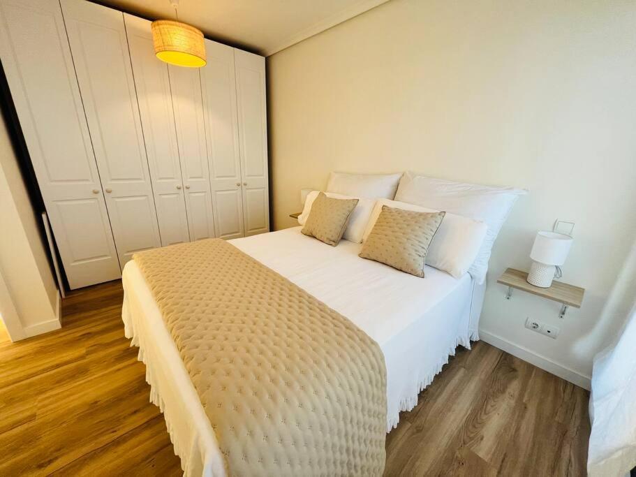 Luminoso Atico Con Terraza Apartment Santander Luaran gambar